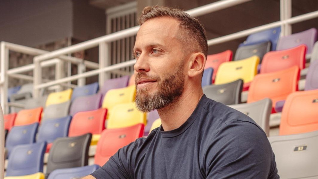 Agent sportif : travailler plus te rapproche du plafond